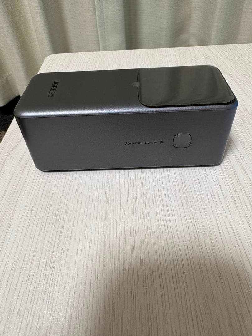 UGREEN モバイルバッテリー※ハードケース付