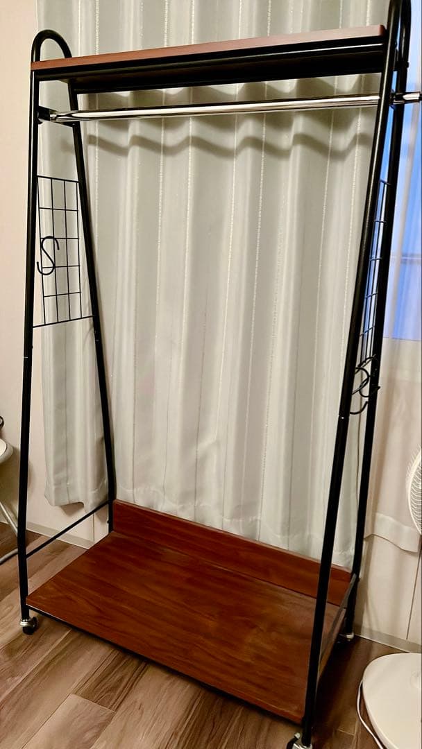 棚付きハンガーラック キャスター付き　ベルメゾン