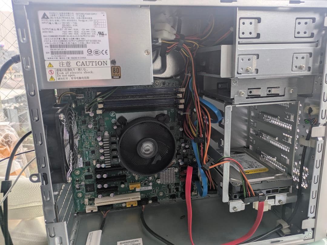 動作確認済み鼻毛鯖　NEC Express5800/110g ケーブル付属