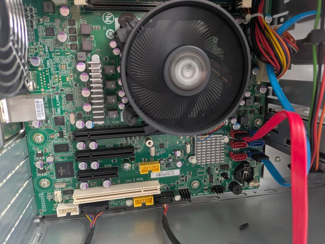 動作確認済み鼻毛鯖　NEC Express5800/110g ケーブル付属