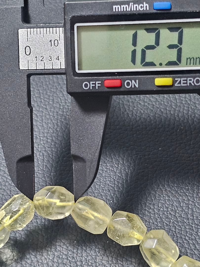 ⭐人気商品⭐希少⭐リビアングラス　タンブルカット　ブレスレット