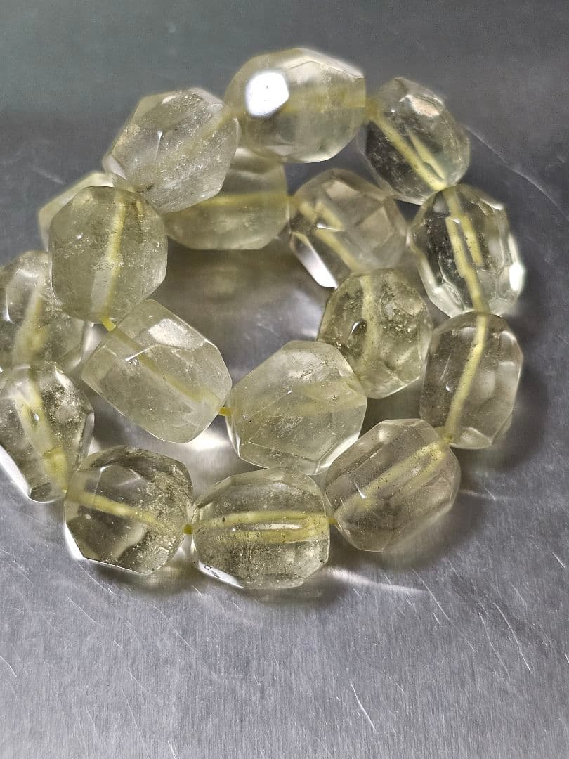 ⭐人気商品⭐希少⭐リビアングラス　タンブルカット　ブレスレット