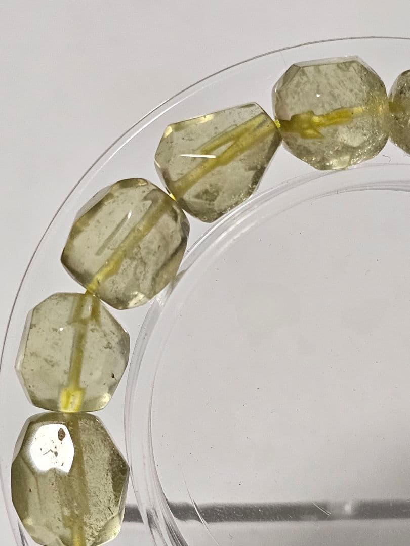 ⭐人気商品⭐希少⭐リビアングラス　タンブルカット　ブレスレット