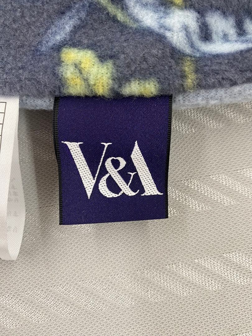 ロマンス　合繊肌掛けふとん・毛布タッチ・いちご泥棒・V &A・シングルサイズ