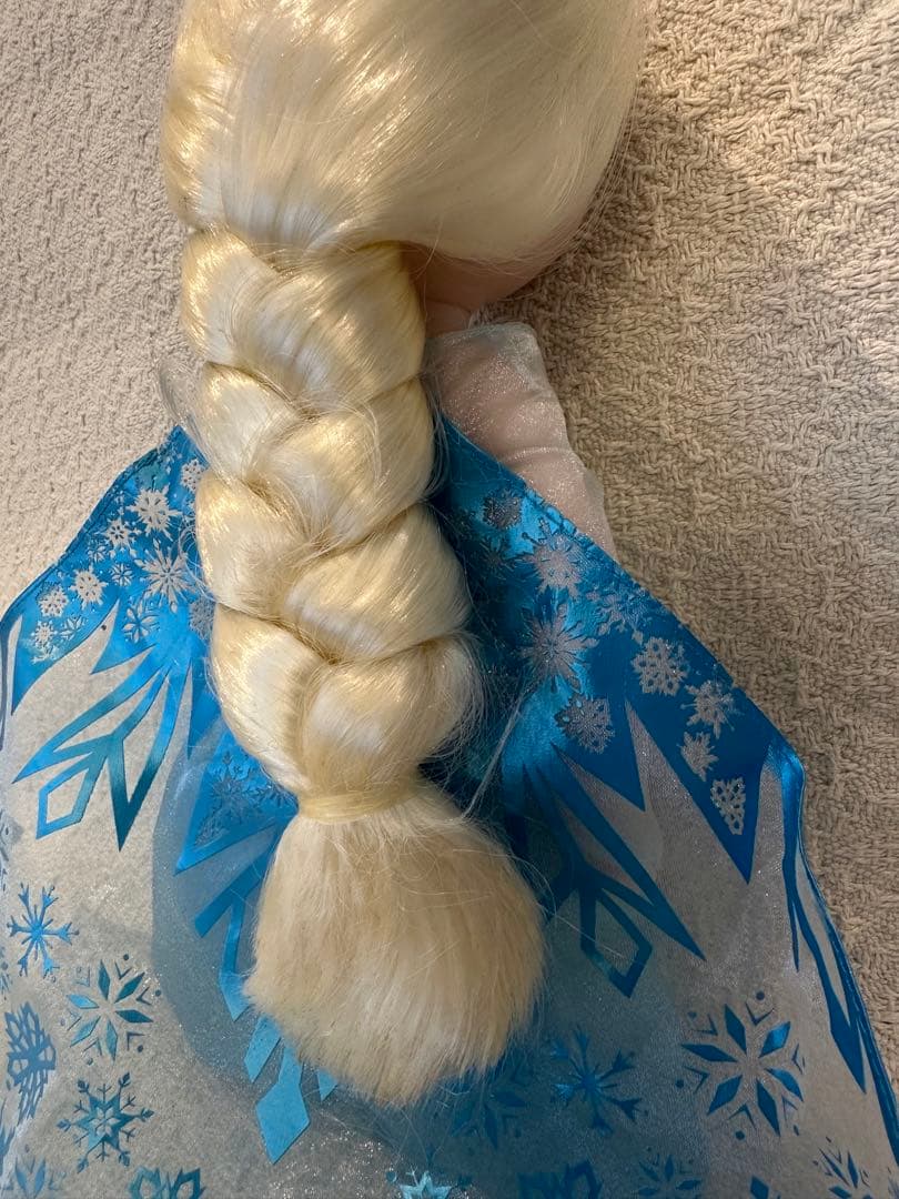 レア！！エルサ　人形　イッツアスモールワールド　プリンセスドール　アナ雪