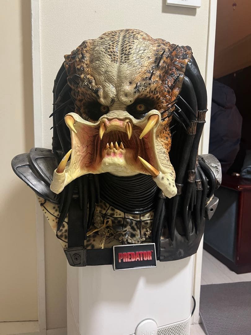 プレデターライフサイズヘッドディスプレー