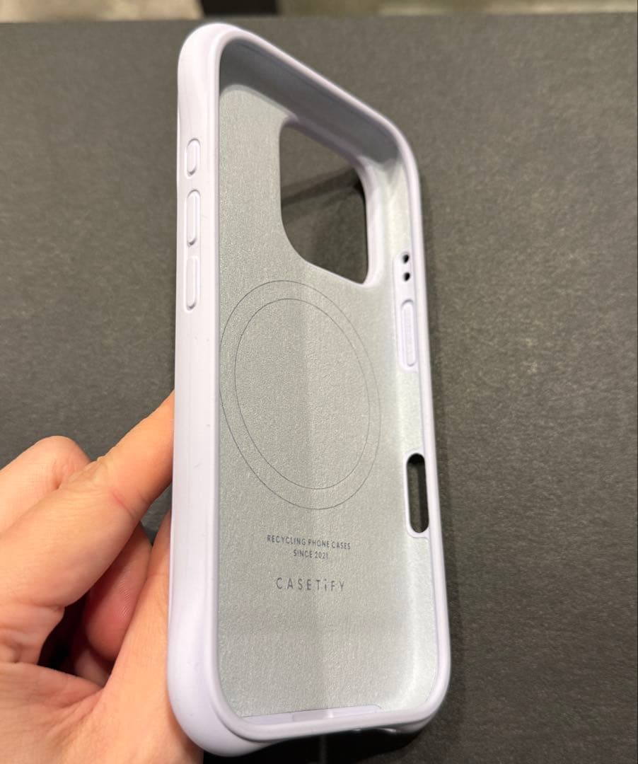 CASETiFY ウェーブシリコン iPhone16Pro ケース