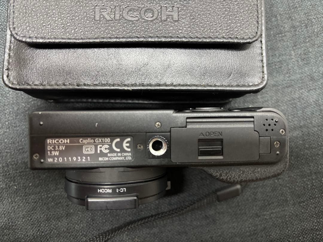 RICOH GX100 ケース付　一部難あり