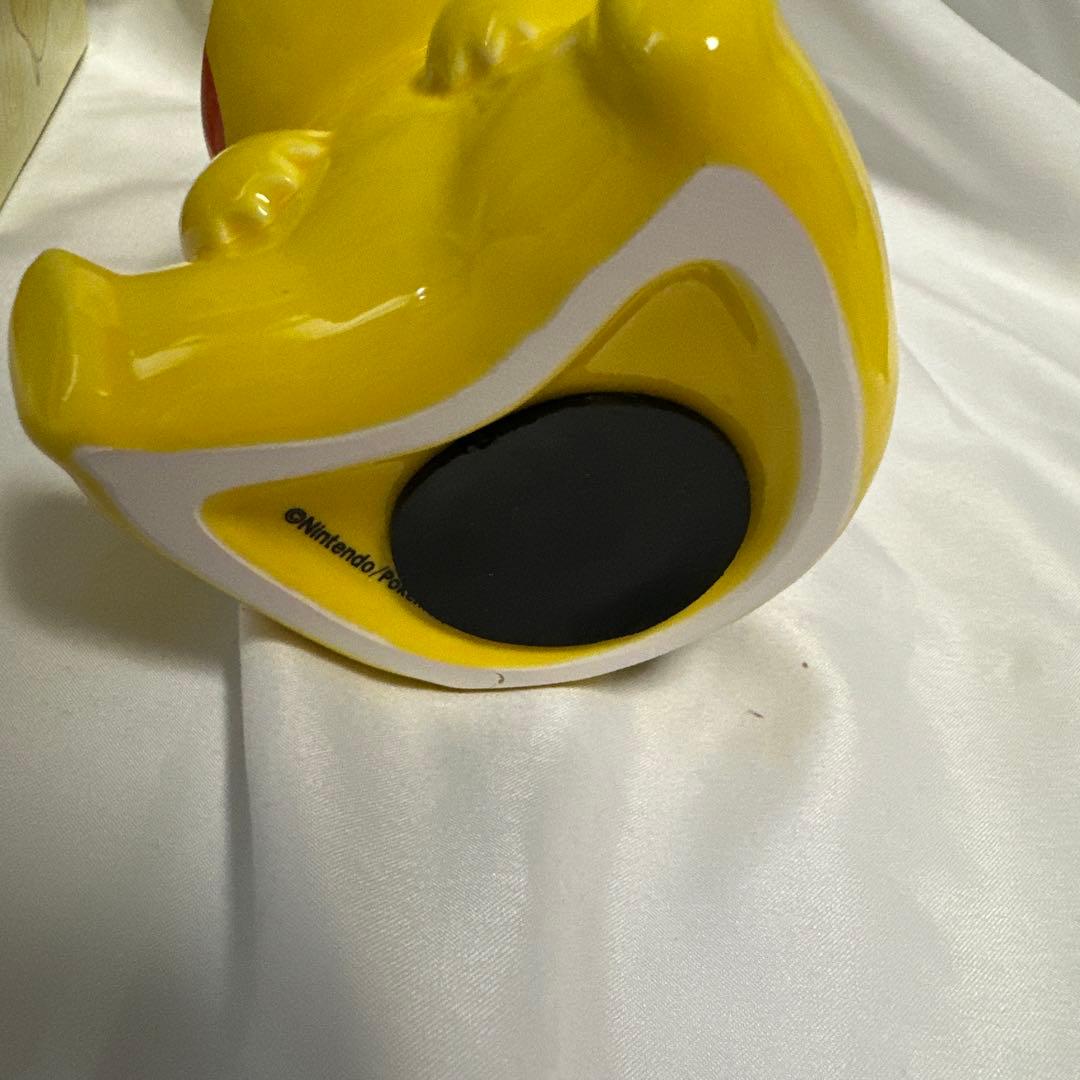 希少　ピカチュウ　陶器バンク　16年廃盤　貯金箱
