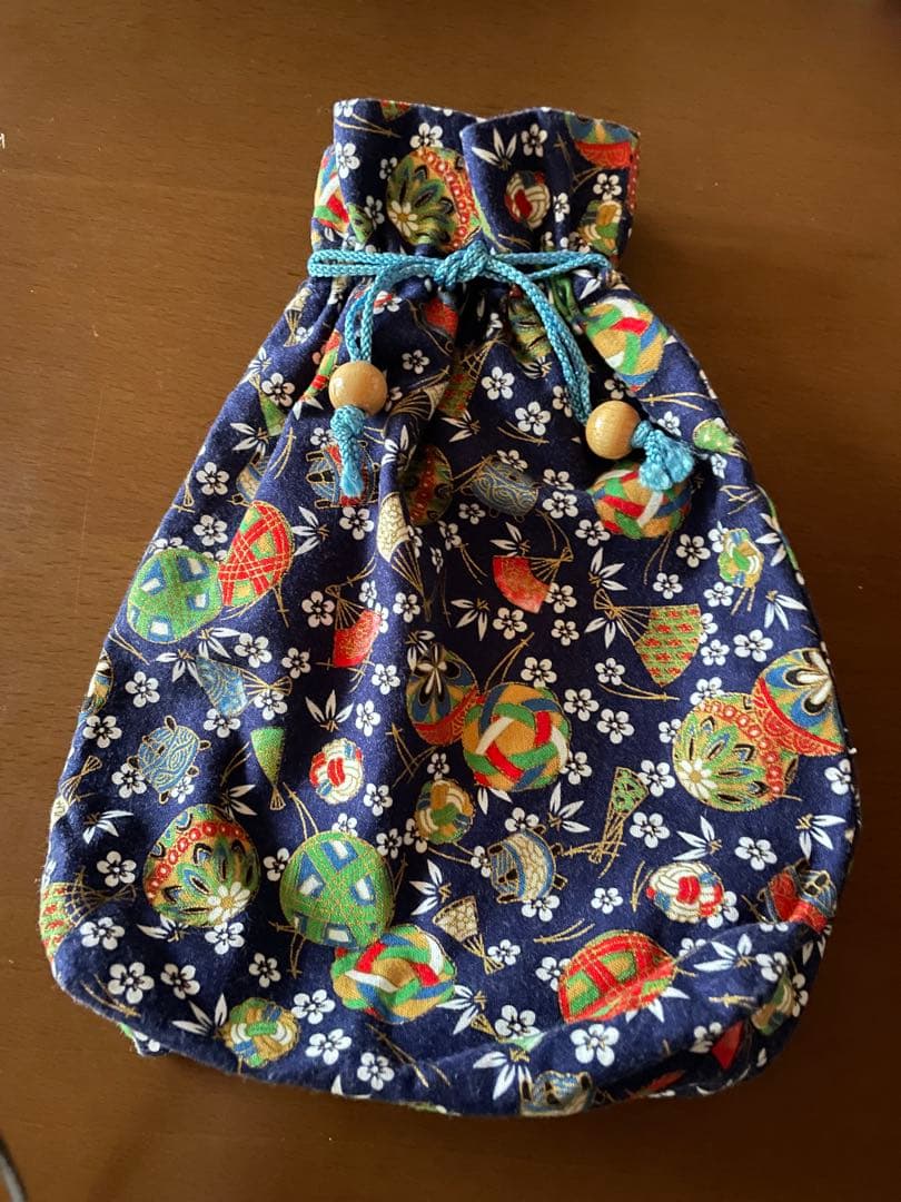 アクセサリー6点まとめ売り ネックレス　 ブレスレッド　ブローチ等　巾着袋付き