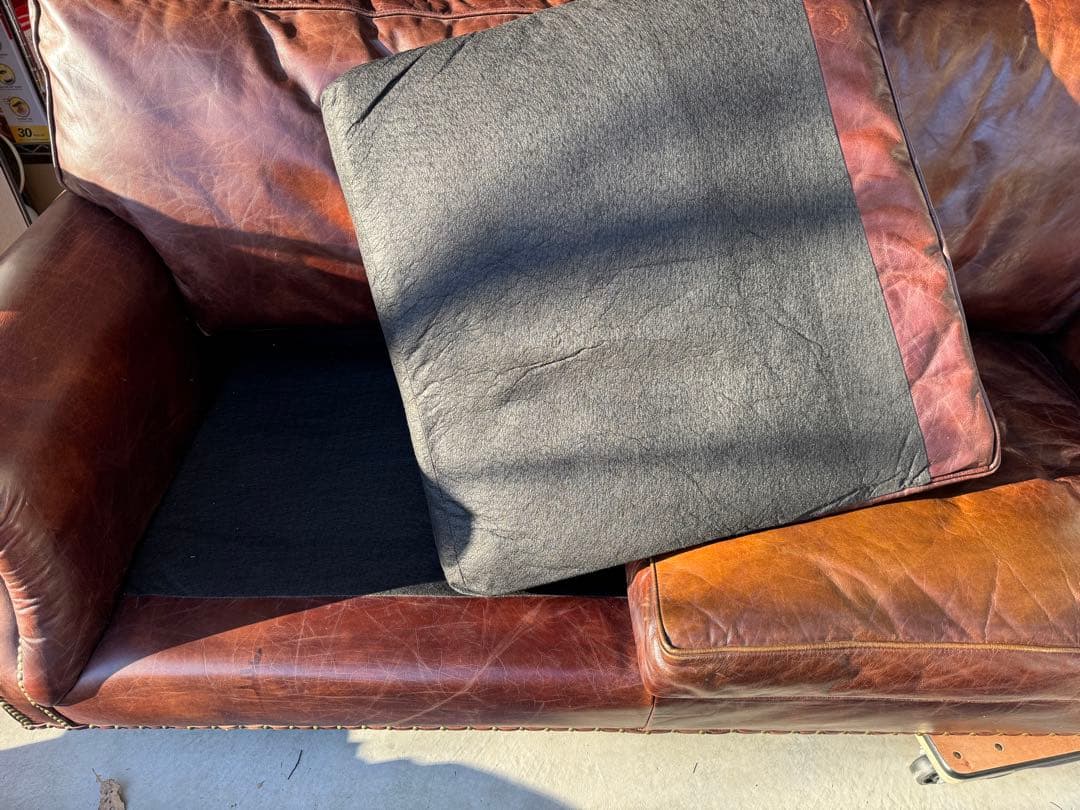 HALO　ハロ　バルモラル　3人掛けレザーソファ