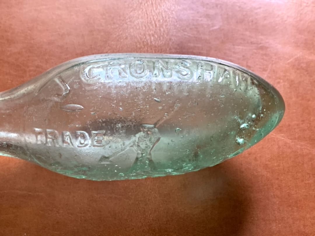 イギリス アンティーク ガラスボトル 一輪挿し J. CRONSHAW