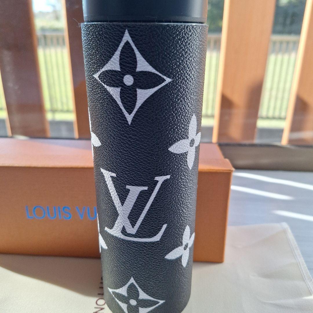 最終価格です。黒い水筒