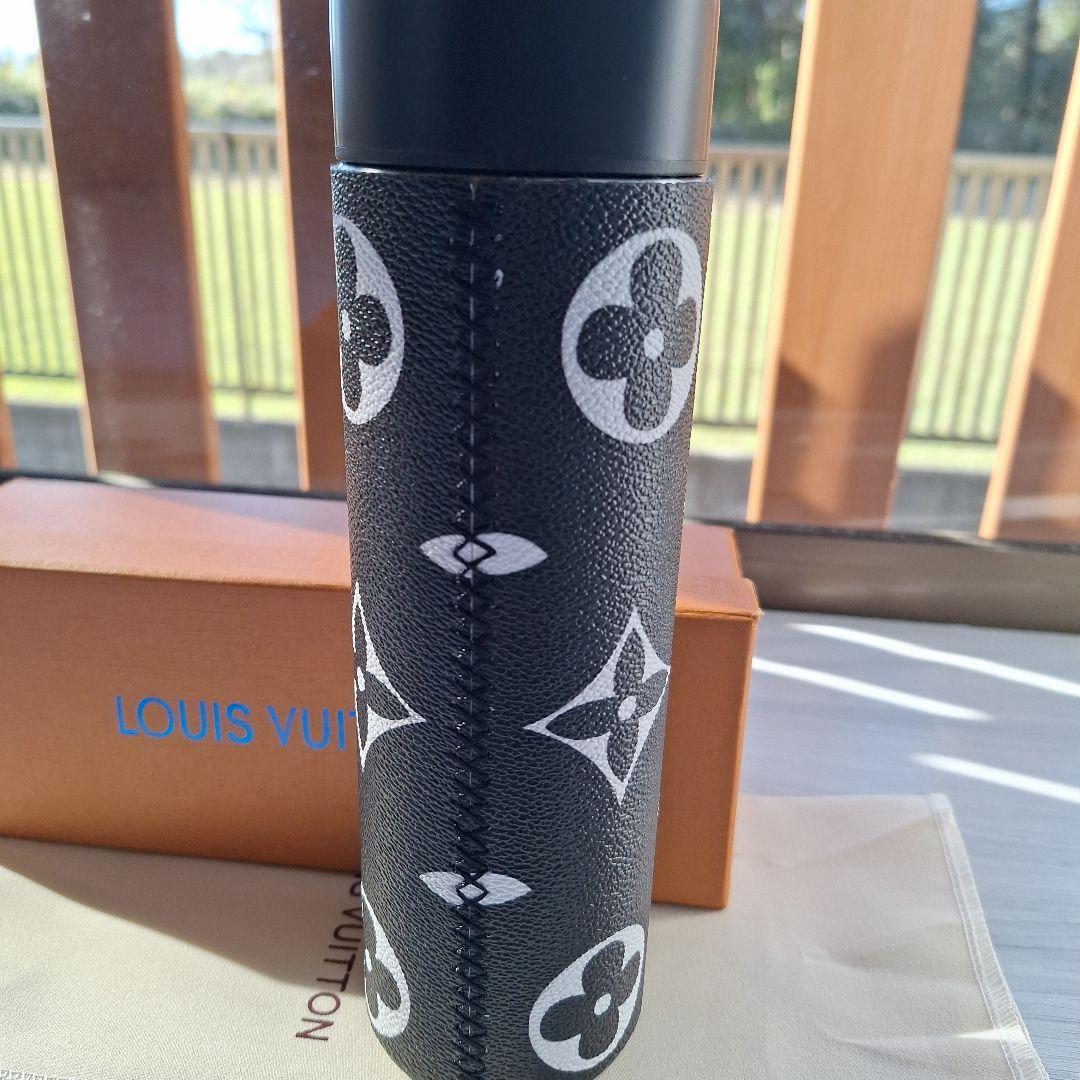 最終価格です。黒い水筒