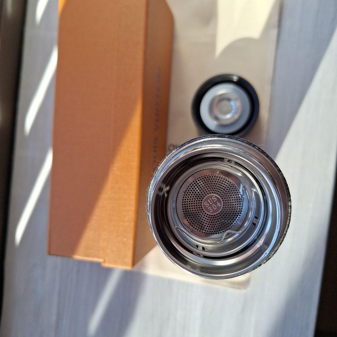 最終価格です。黒い水筒