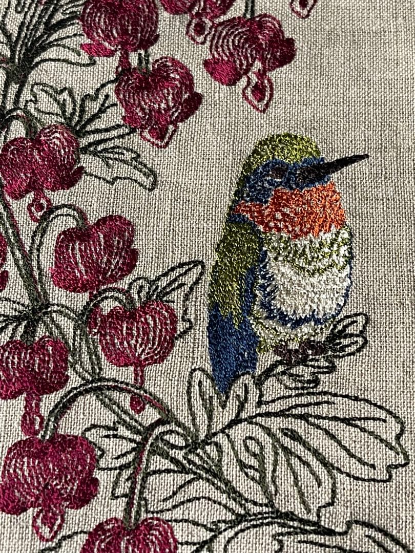 Coral & Tusk クッションカバー Hummingbird Hearts