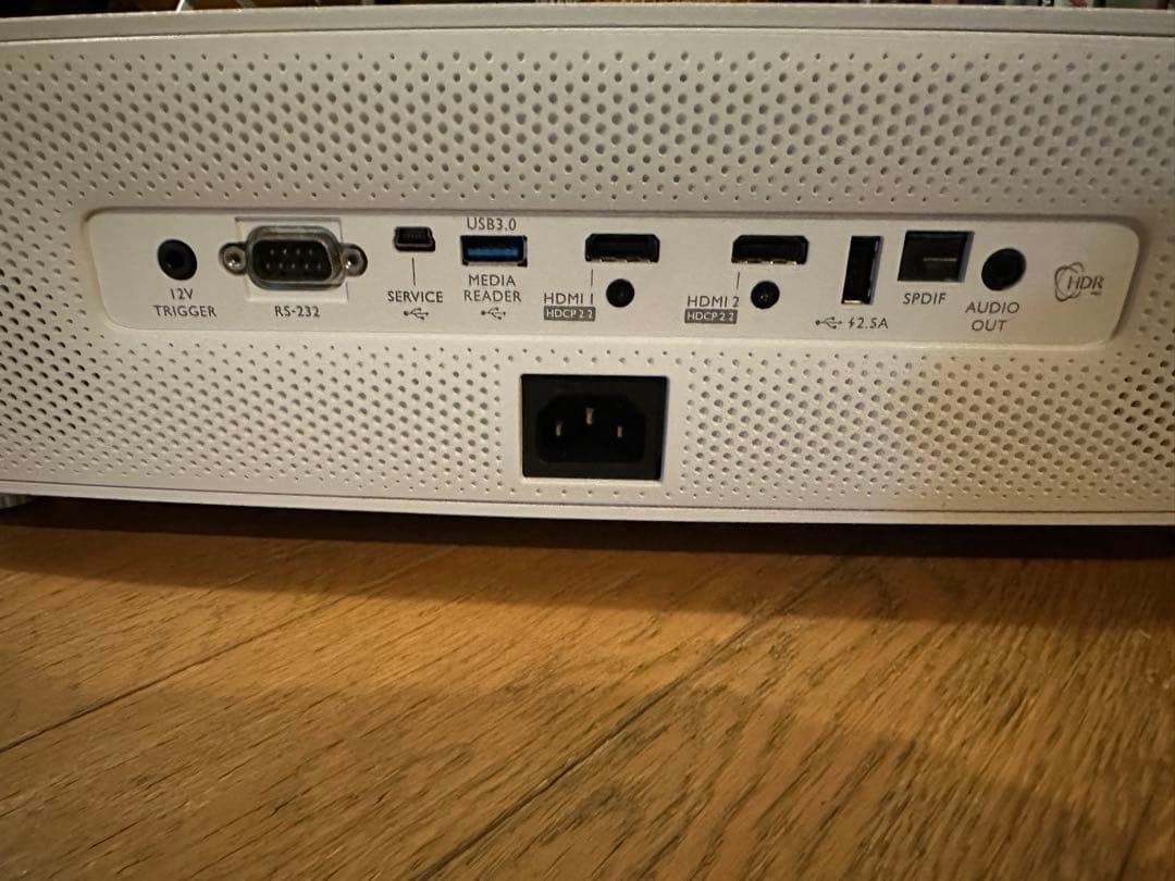 BenQ TK850i 4K HDRプロジェクター 本体