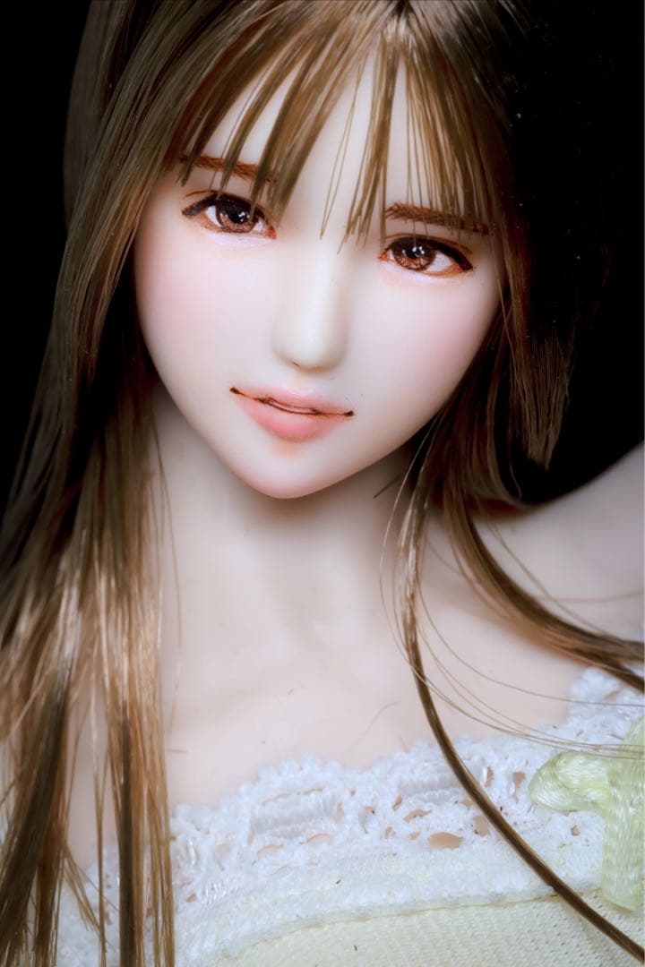 ♪♪ 1/6 　ドール カスタムドールヘッド　1777　瞳留(める)　　♪♪