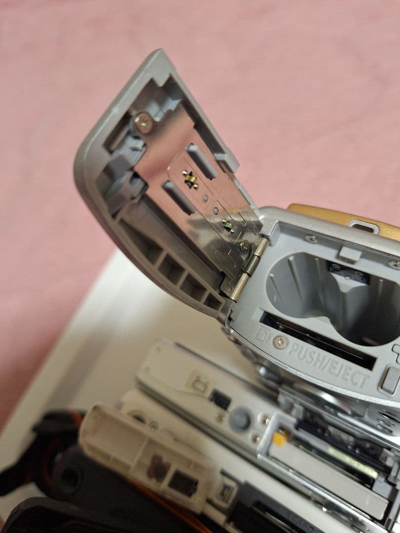 多種デジカメまとめ売り5台完全ジャンク部品取りリペア専用❗故障品使用不可