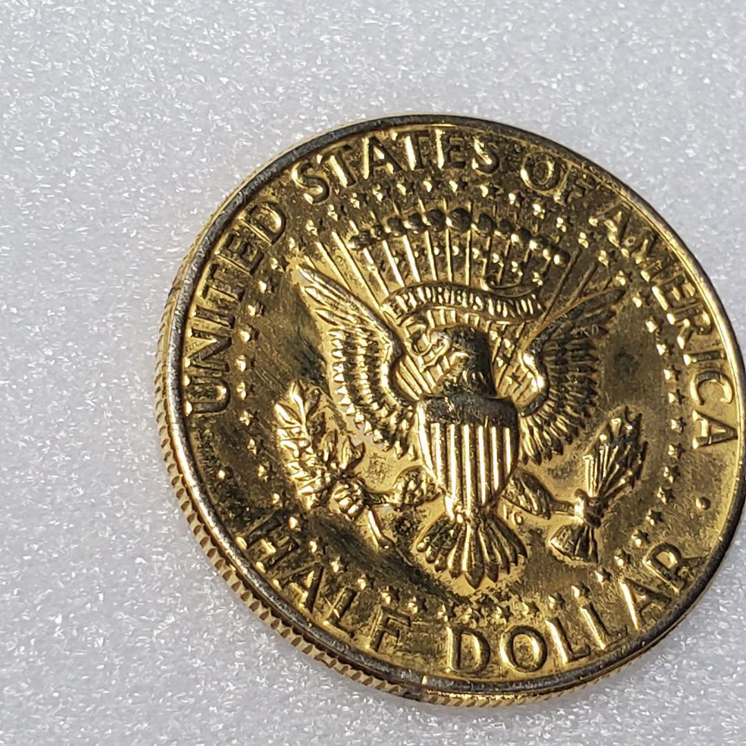 3888.　未使用　金メッキ　1972年 ジョン・F・ケネディ　ハーフドル