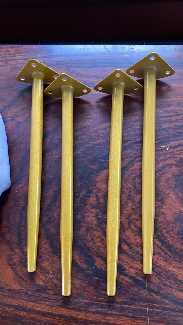 シェル型グレー椅子 金属脚付き 訳あり品　写真をご確認 SF04-04