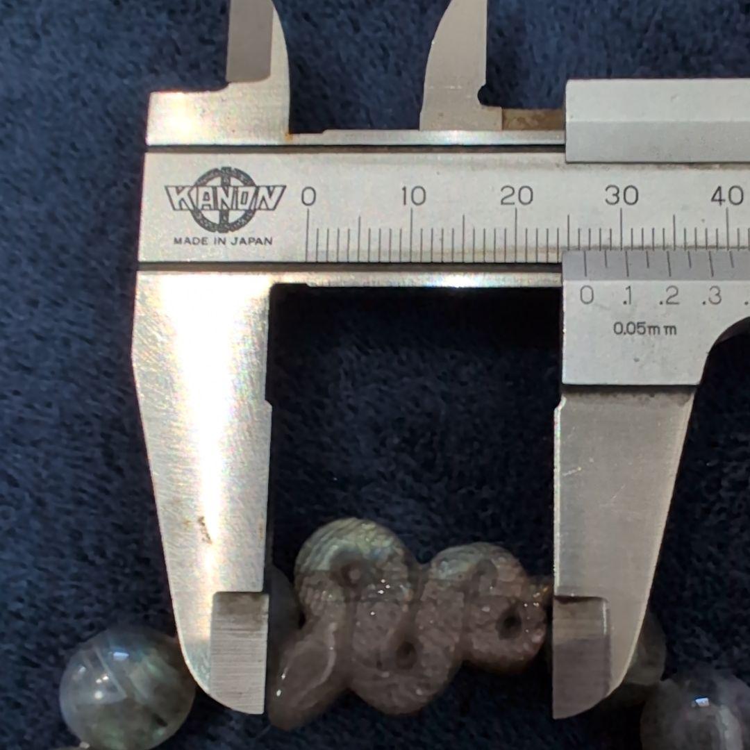 高品質天然ラブラドライト、蛇型ラブラドライトルース付きブレスレット！