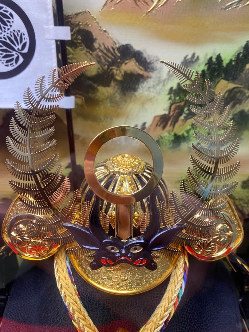 徳川家康公之兜　東京久月　五月人形　家紋付き兜飾り　オルゴール付きガラスケース入