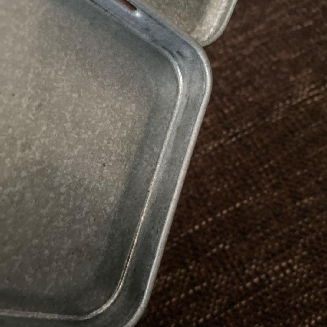 サンリオレトロ ウメ屋雑貨店 筆箱 缶ペンケース 裁縫セット 昭和ファンシー