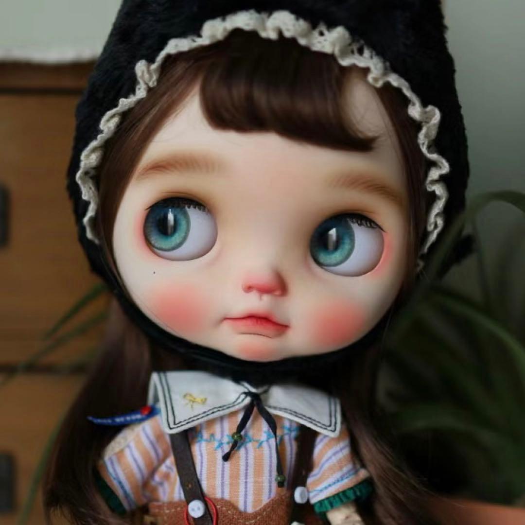 カスタムブライス かわいい 人形 作家様 幼い まんまる 小さなお目目 ドーナツ