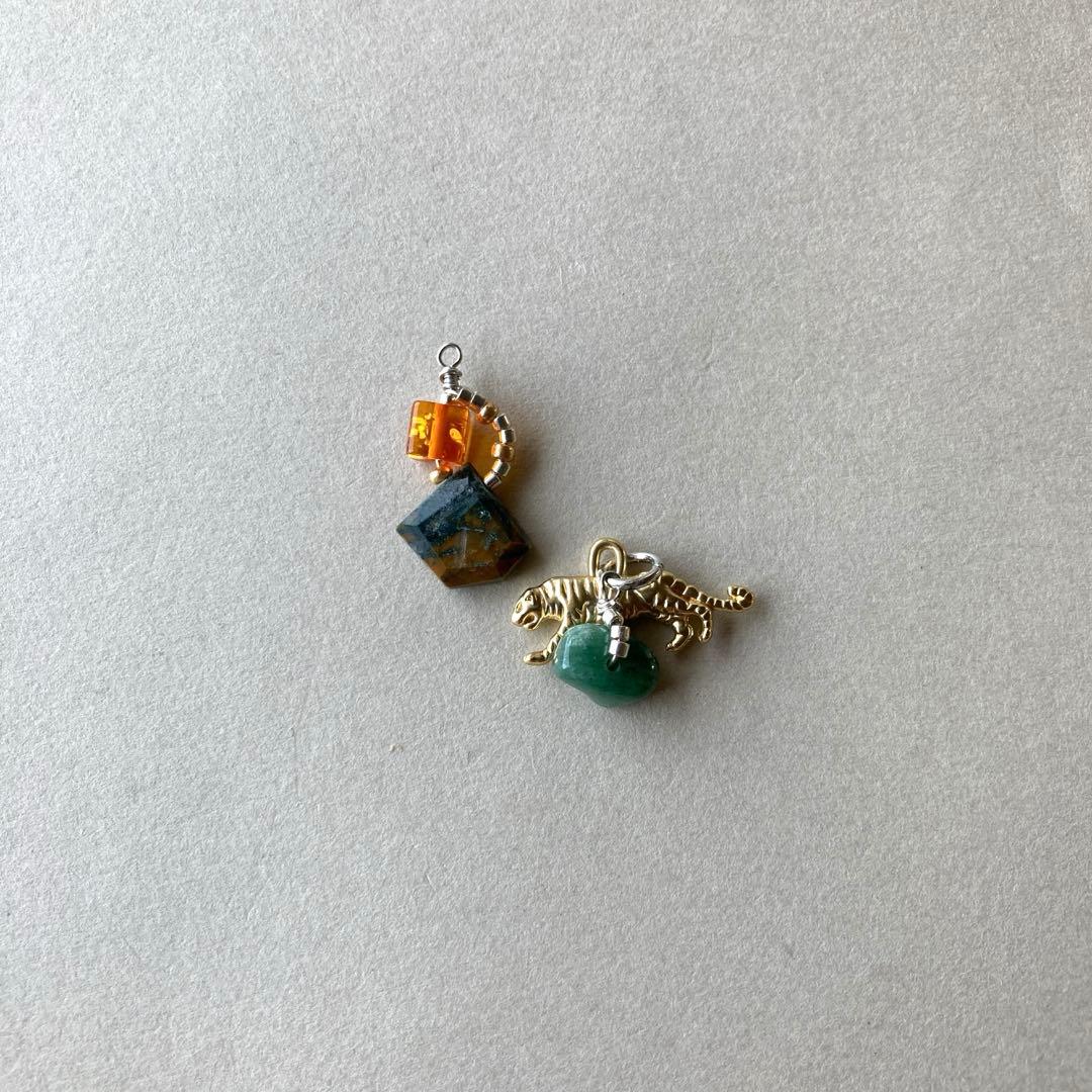 no.003 虎と琥珀と翡翠のtreasure box