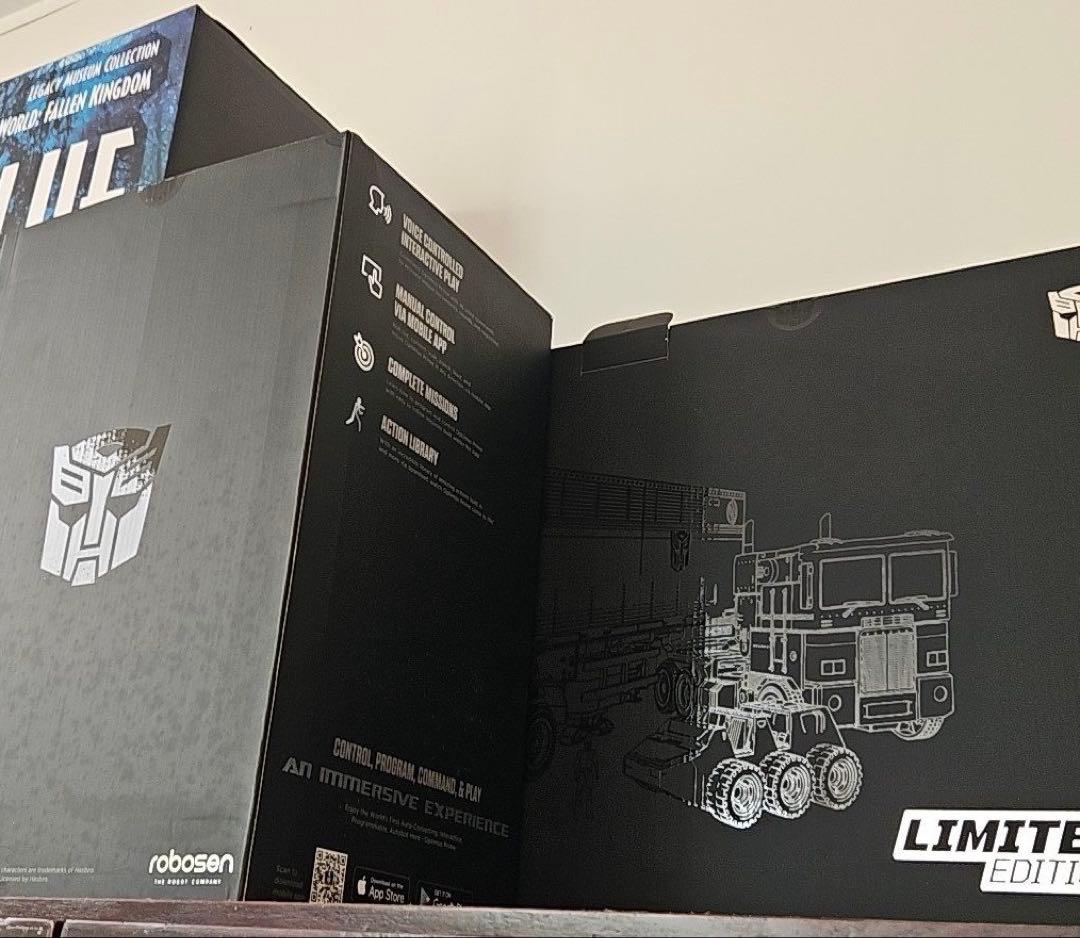 その他 Flagship Optimus Prime Trailer Set