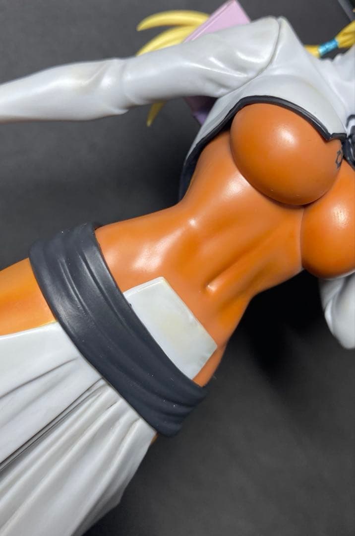 BLEACH　グリッター&グラマラス ティア・ハリベル　フィギュア リペイント