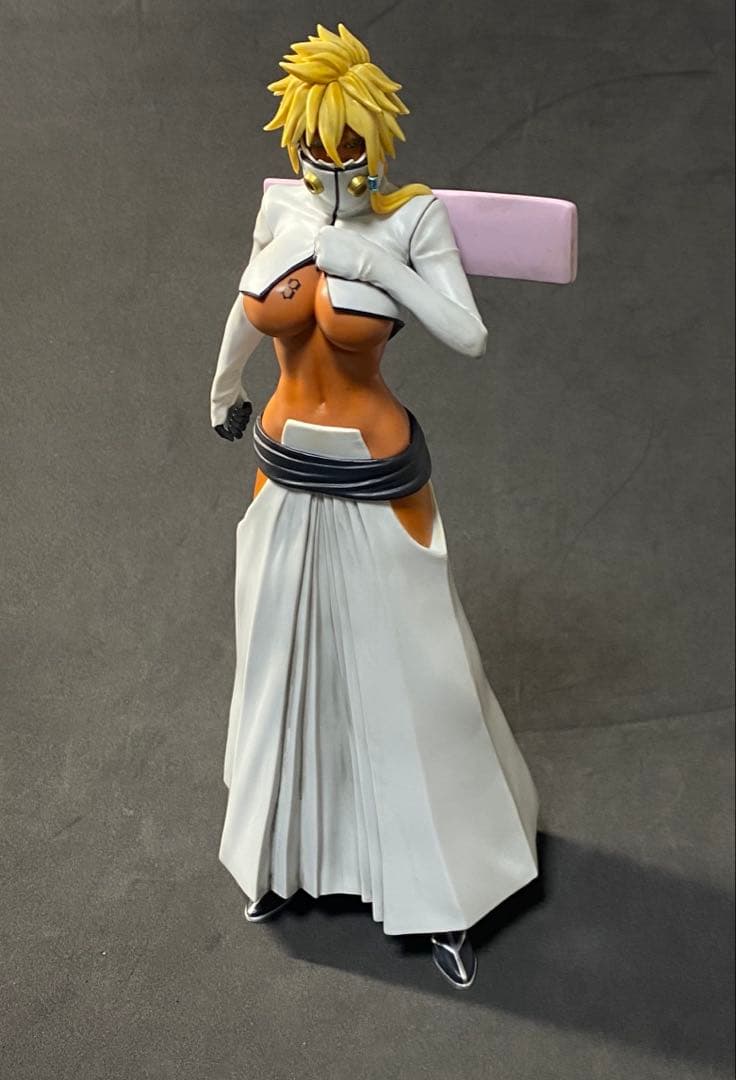 BLEACH　グリッター&グラマラス ティア・ハリベル　フィギュア リペイント