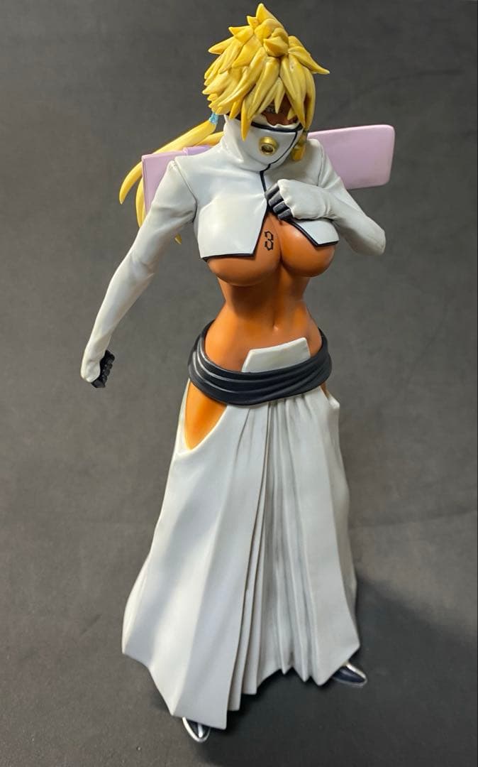 BLEACH　グリッター&グラマラス ティア・ハリベル　フィギュア リペイント