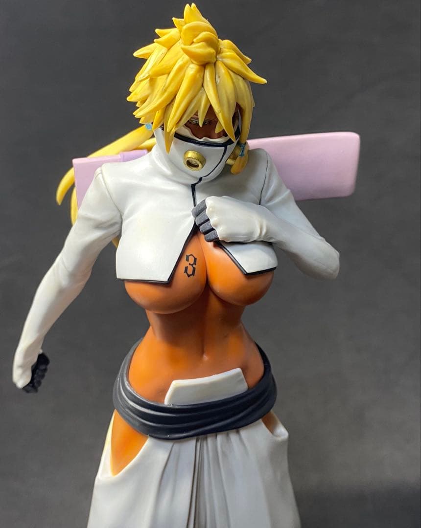 BLEACH　グリッター&グラマラス ティア・ハリベル　フィギュア リペイント