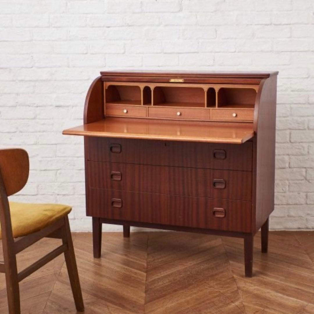 北欧家具 鍵付 スウェーデン ヴィンテージ バレル型 ライティングビューロー