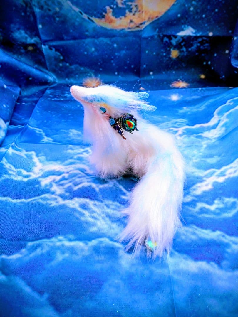 小さめな精龍　アートドール ドラゴン 幻獣 ハンドメイドぬいぐるみ Dragon