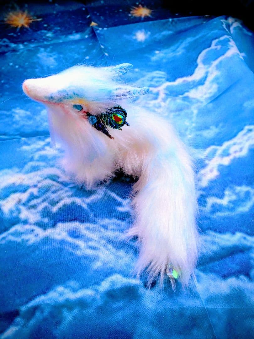 小さめな精龍　アートドール ドラゴン 幻獣 ハンドメイドぬいぐるみ Dragon