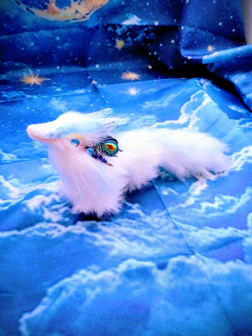 小さめな精龍　アートドール ドラゴン 幻獣 ハンドメイドぬいぐるみ Dragon