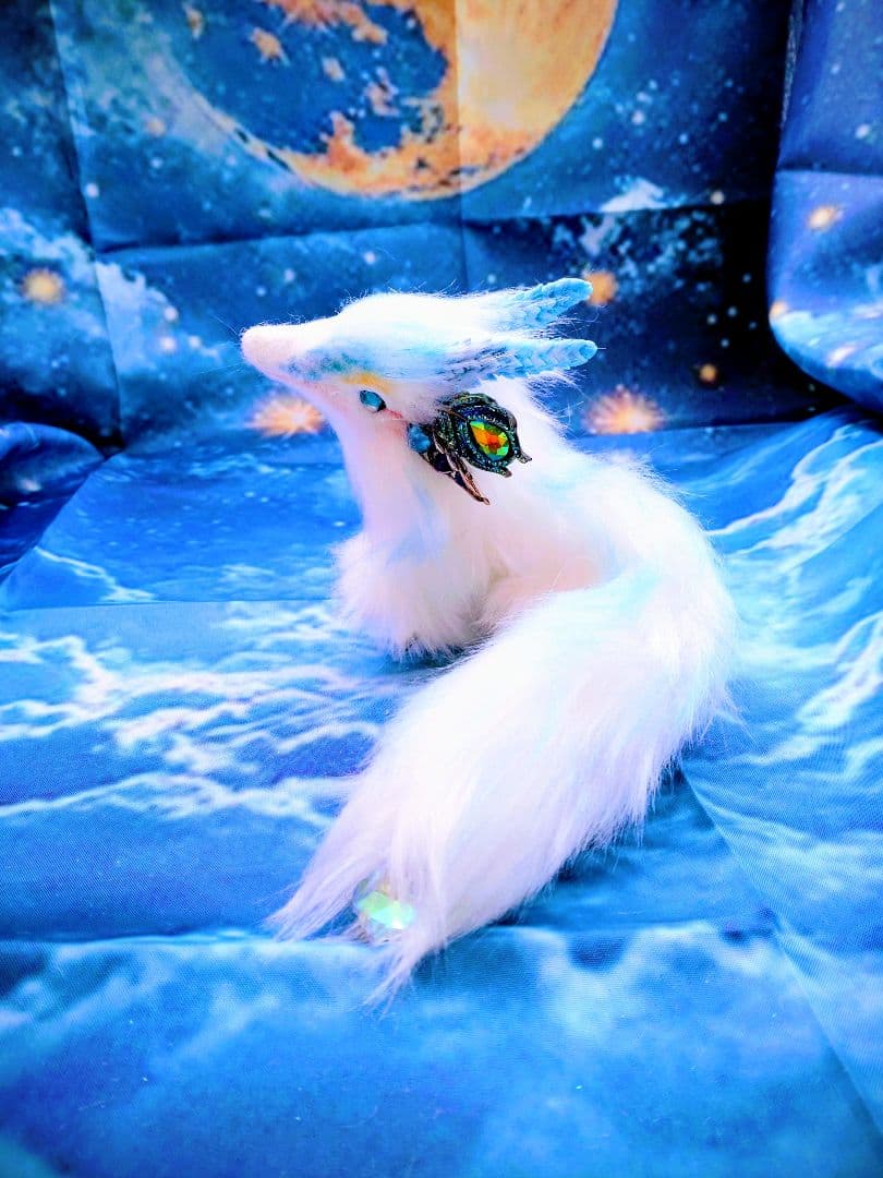 小さめな精龍　アートドール ドラゴン 幻獣 ハンドメイドぬいぐるみ Dragon