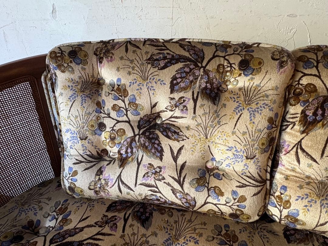 マルニ 花柄クッションの2人掛けソファ maruni