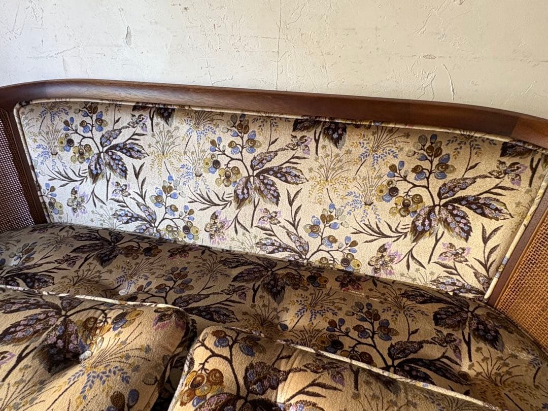 マルニ 花柄クッションの2人掛けソファ maruni