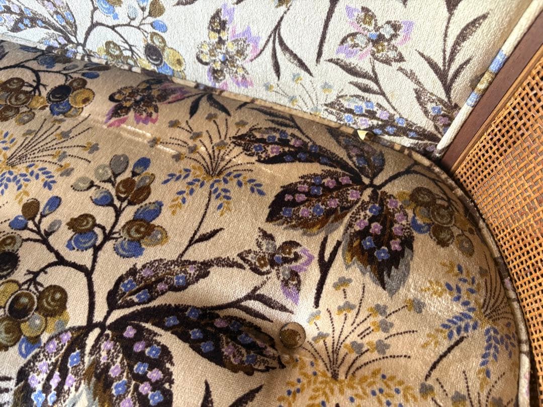 マルニ 花柄クッションの2人掛けソファ maruni