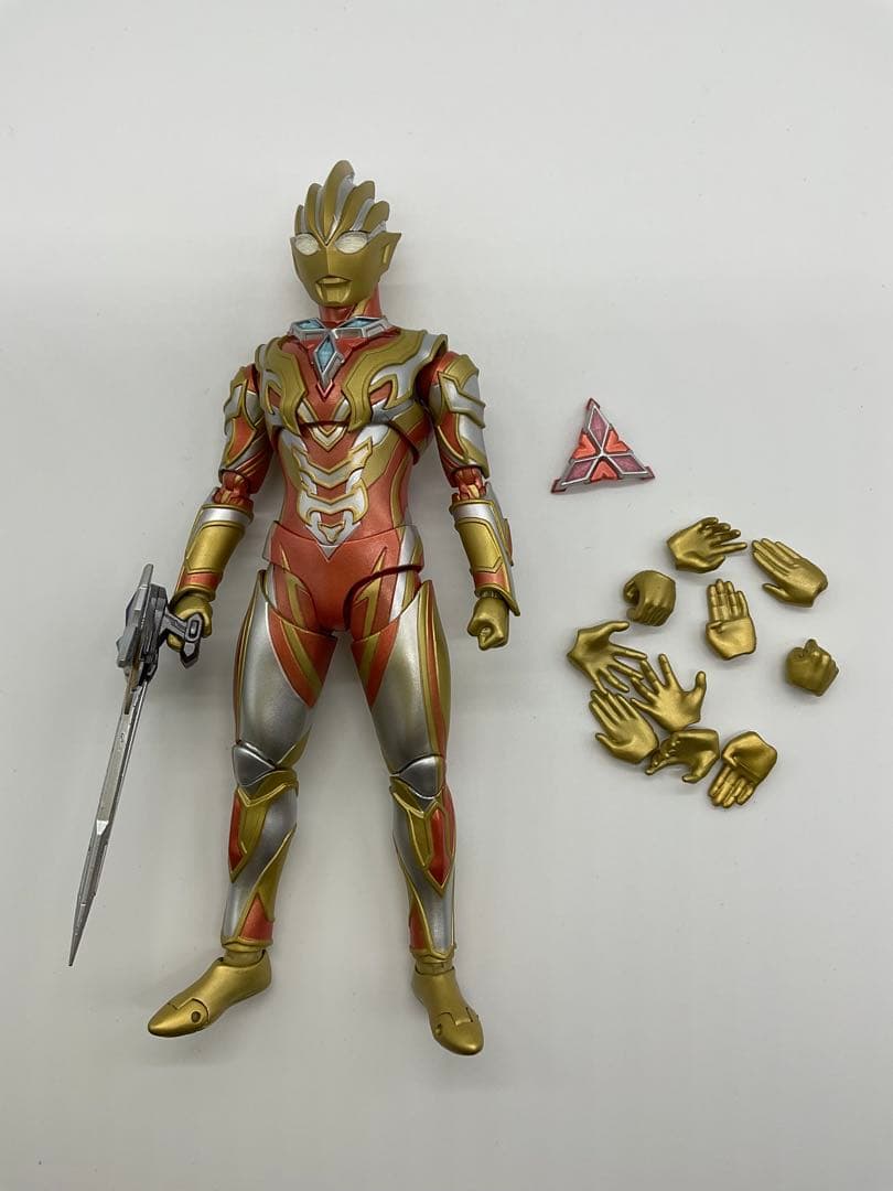 フィギュアーツ ウルトラマントリガー グリッタートリガーエタニティ