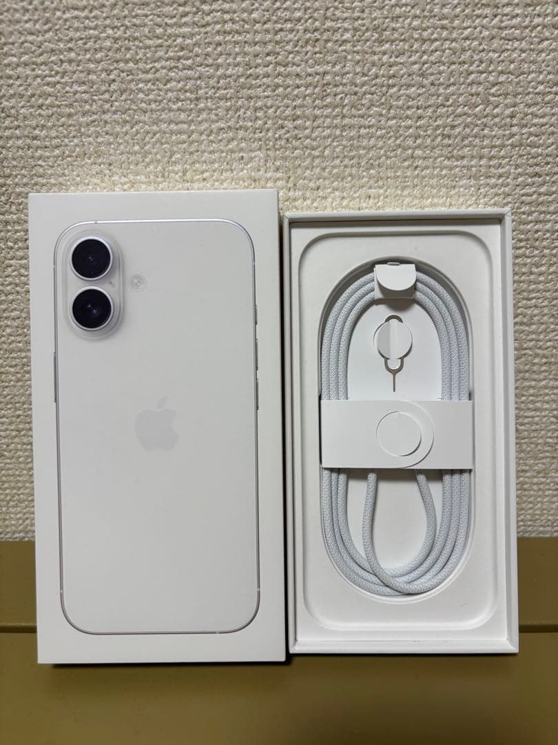 iPhone 16 128GB ホワイト