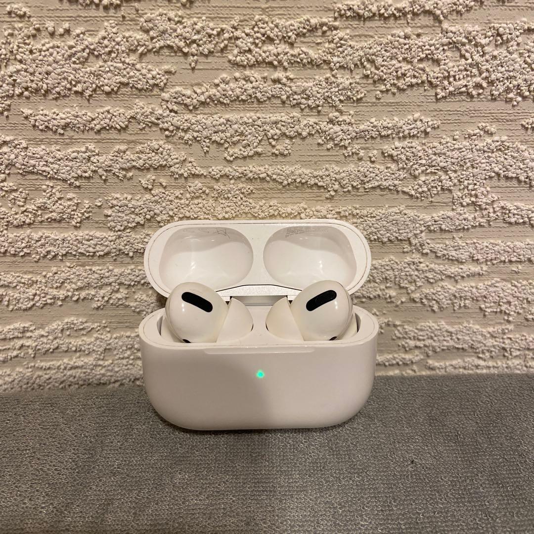 AirPods Pro 2本体 ホワイト 充電ケース付き