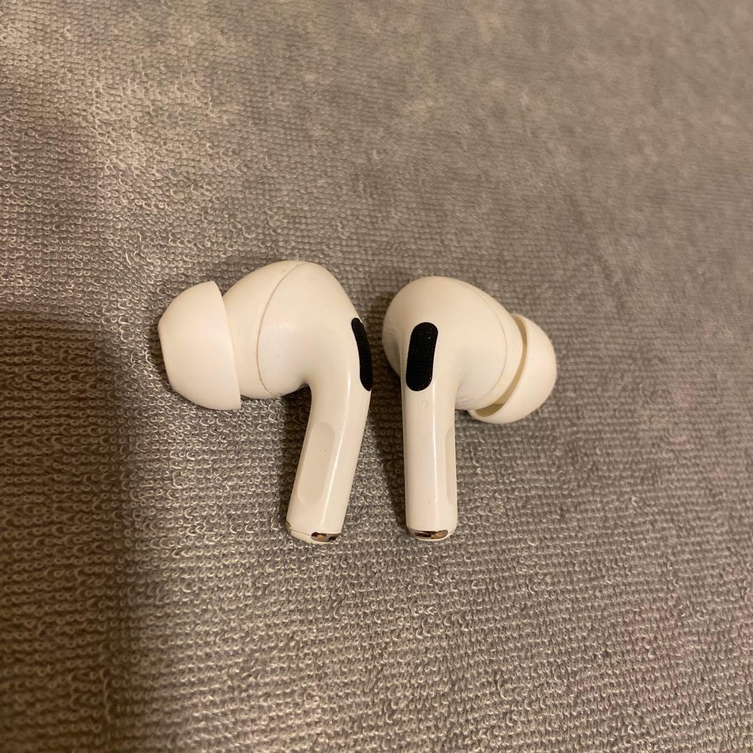 AirPods Pro 2本体 ホワイト 充電ケース付き