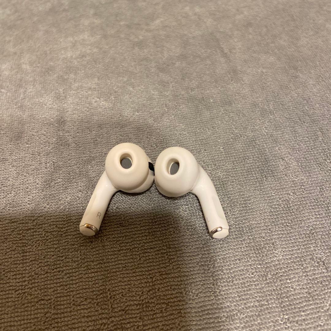AirPods Pro 2本体 ホワイト 充電ケース付き