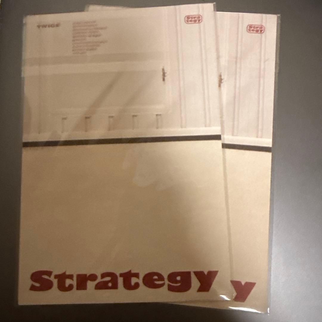 サナ TWICE サイン入り アメリカ Strategy ポストカード