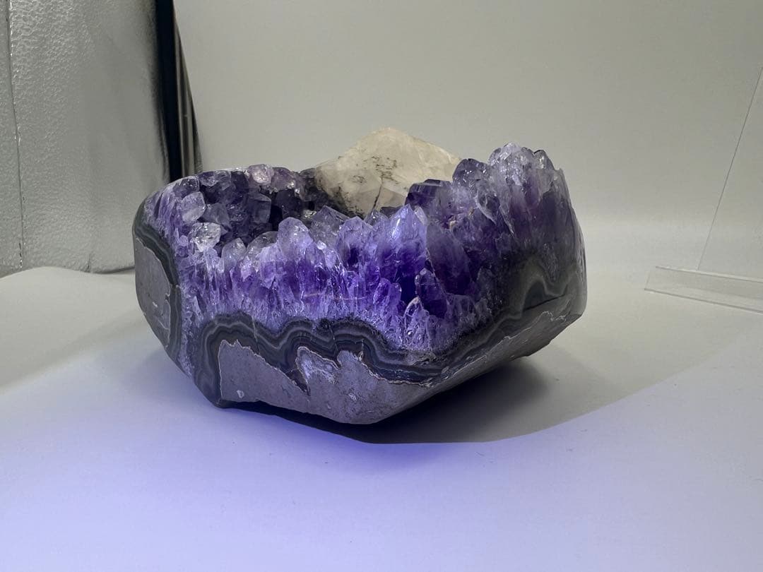 【極大・希少】アメジスト 原石 3.1kg カルサイト共生 クラスター 浄化